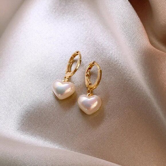 Pearl Heart Charm Earrings in Gold - Picture 5 of 8